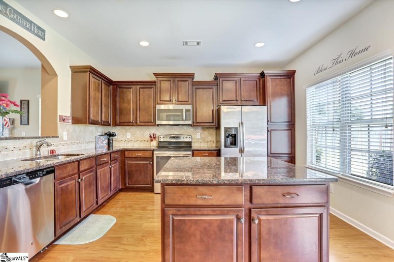 Property image 3 at 123 Rogers Mill Drive, Duncan, SC 29334