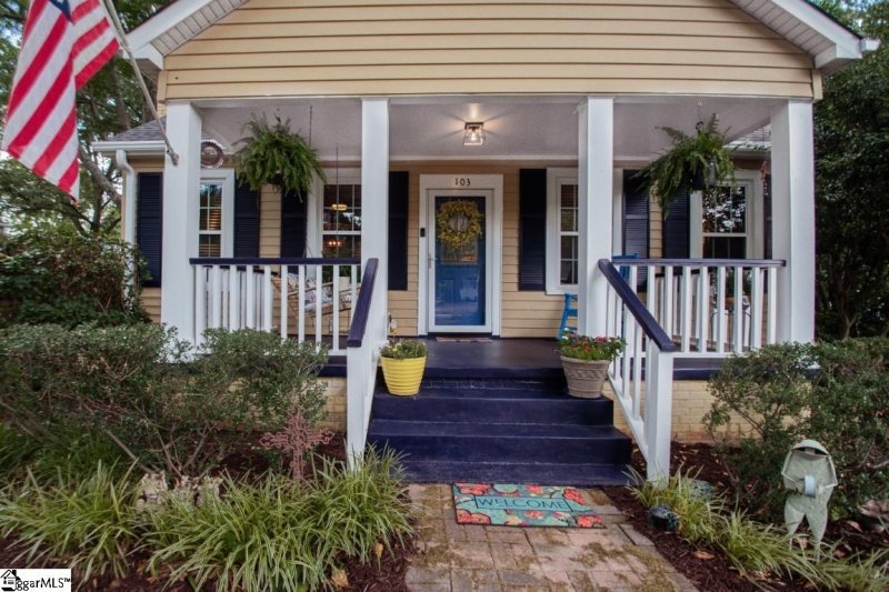 Property image 2 at 103 Willow Spriings Drive, Greenville, SC 29607