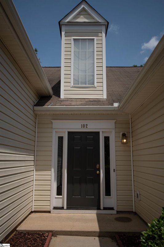 Property image 3 at 102 Sawyer Drive, Greenville, SC 29605