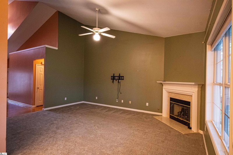Property image 4 at 102 Sawyer Drive, Greenville, SC 29605
