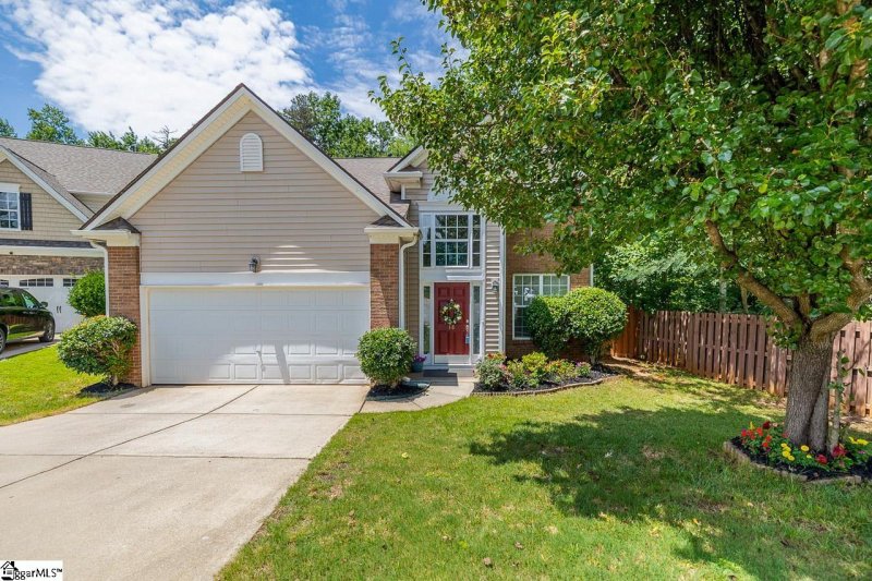 18 Valley Fall Court