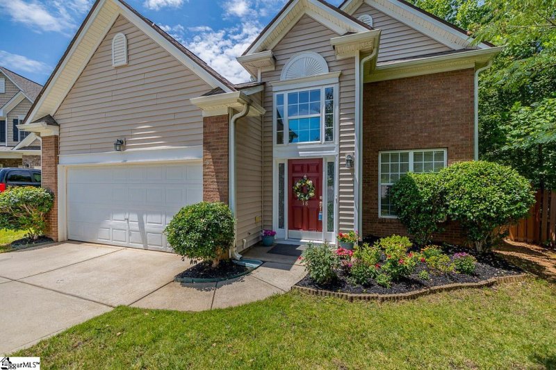 Property image 5 at 18 Valley Fall Court, Greer, SC 29650