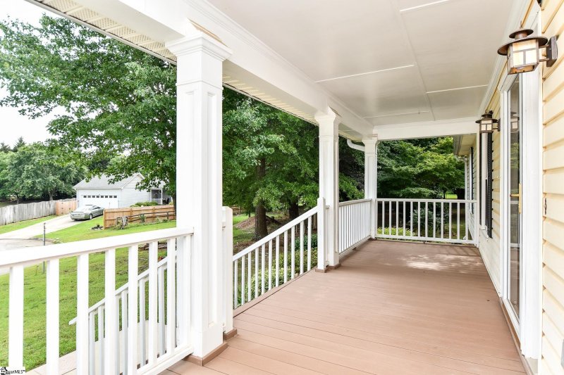 Property image 3 at 4 Burdock Court, Simpsonville, SC 29681