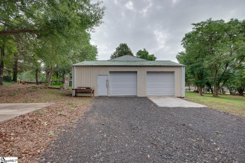 Property image 4 at 13 Meadors Avenue, Greenville, SC 29605