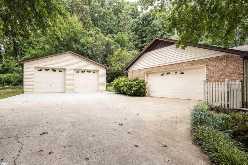 Property image 4 at 3 Providence Square, Greenville, SC 29615