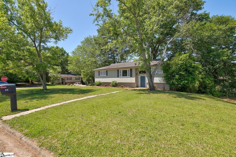Property image 2 at 510 Berea Forest Circle, Greenville, SC 29617-1536