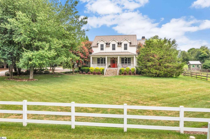 303 Bruce Farm Circle