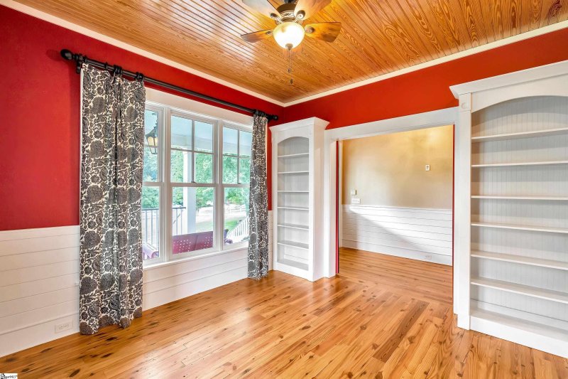 Property image 5 at 303 Bruce Farm Circle, Simpsonville, SC 29681