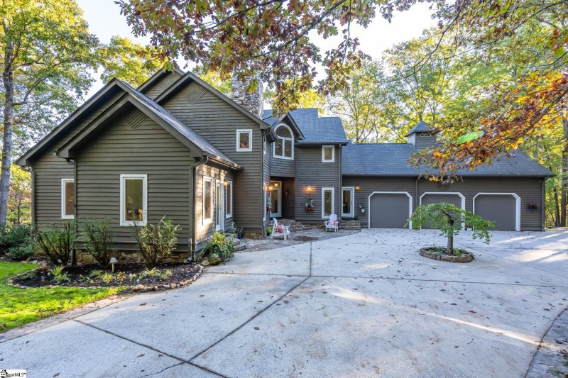 Property image 2 at 233 Stable Gate Drive, Campobello, SC 29322