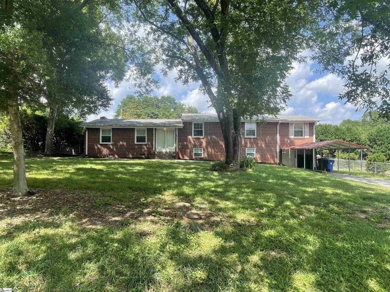 Property image 2 at 209 Bartlett Street, Mauldin, SC 29662