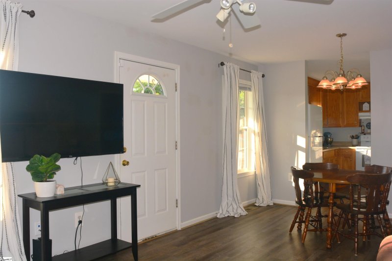 Property image 5 at 410 Hammett Street Extension, Greenville, SC 29609