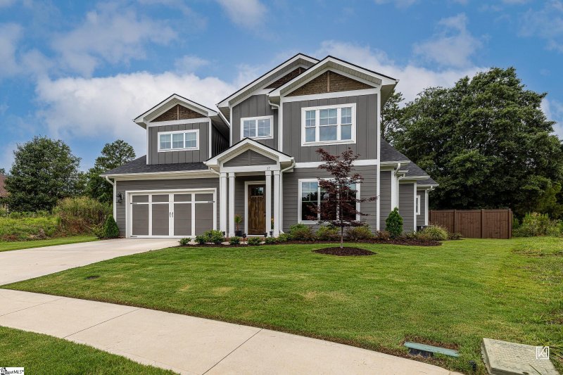 17 Azalea Spring Court