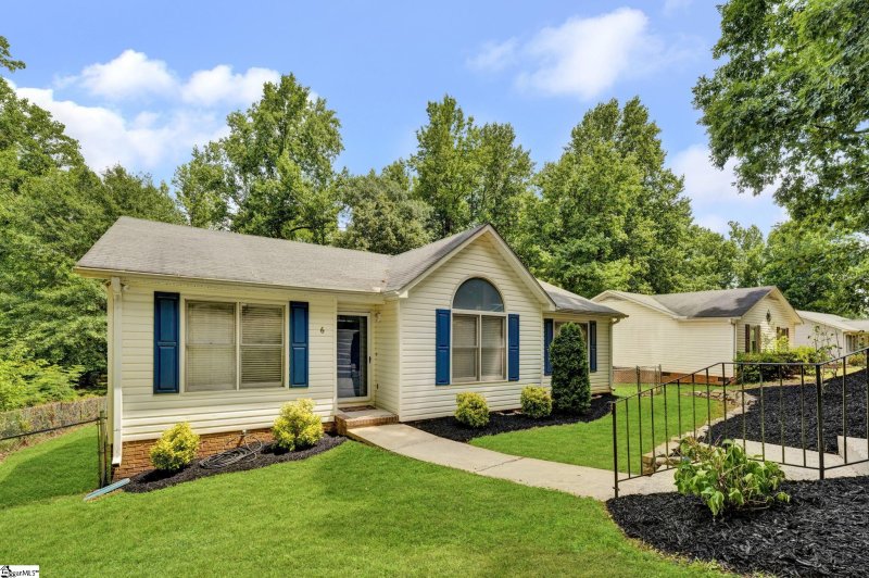 Property image 4 at 6 Miracle Drive, Greenville, SC 29605