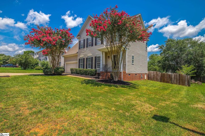 Property image 2 at 406 Rosehaven Way, Greer, SC 29651