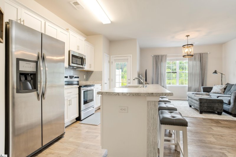 Property image 4 at 51 Moorlyn Lane, Greer, SC 29650