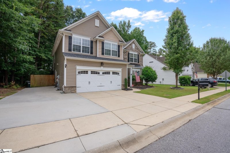 Property image 3 at 112 Bells Creek Drive, Simpsonville, SC 29681