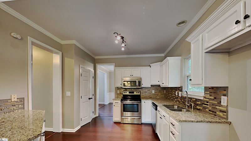 Property image 2 at 117 Ivory Glen Court, Greenville, SC 29611