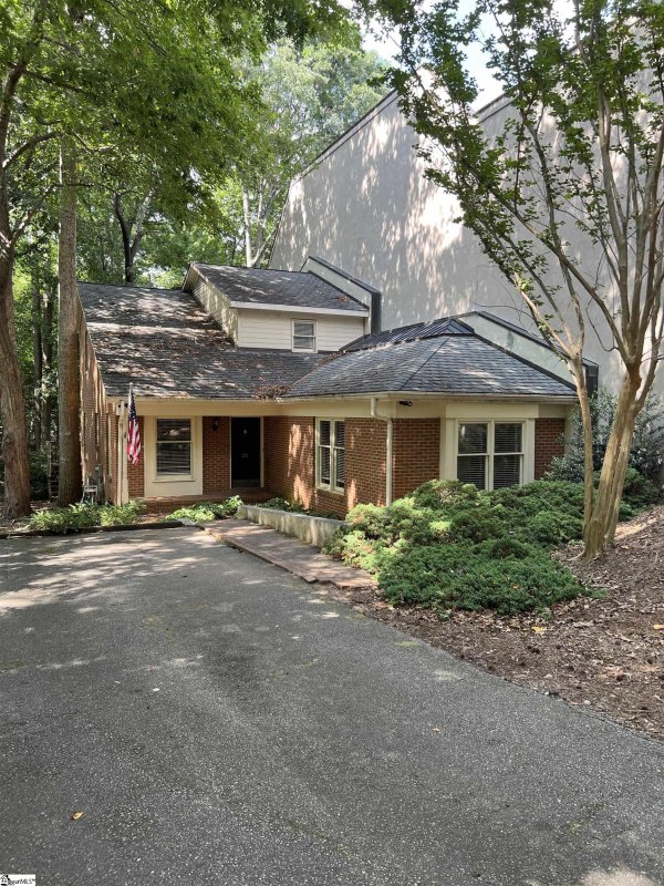 Property image 2 at 20 Hidden Hills Drive, Greenville, SC 29605