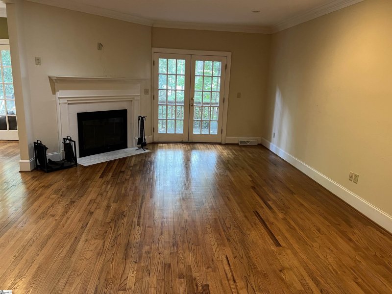Property image 3 at 20 Hidden Hills Drive, Greenville, SC 29605