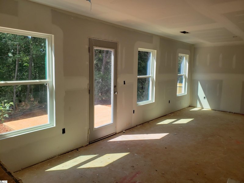 Property image 4 at 406 Fairfax Street, Anderson, SC 29625