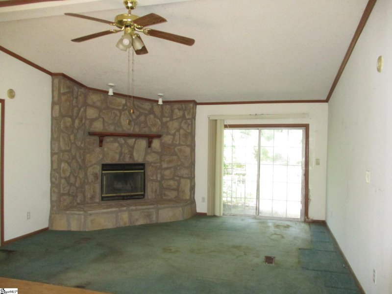 Property image 2 at 202 Walnut Crest Court, Fountain Inn, SC 29644