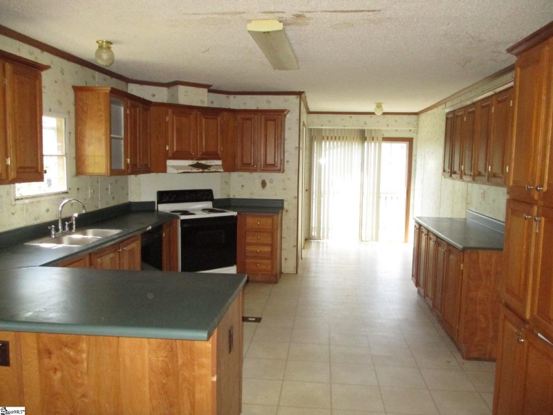 Property image 4 at 202 Walnut Crest Court, Fountain Inn, SC 29644