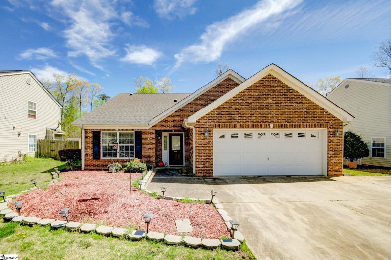 Property image 2 at 285 Rivers Edge Drive, Easley, SC 29642