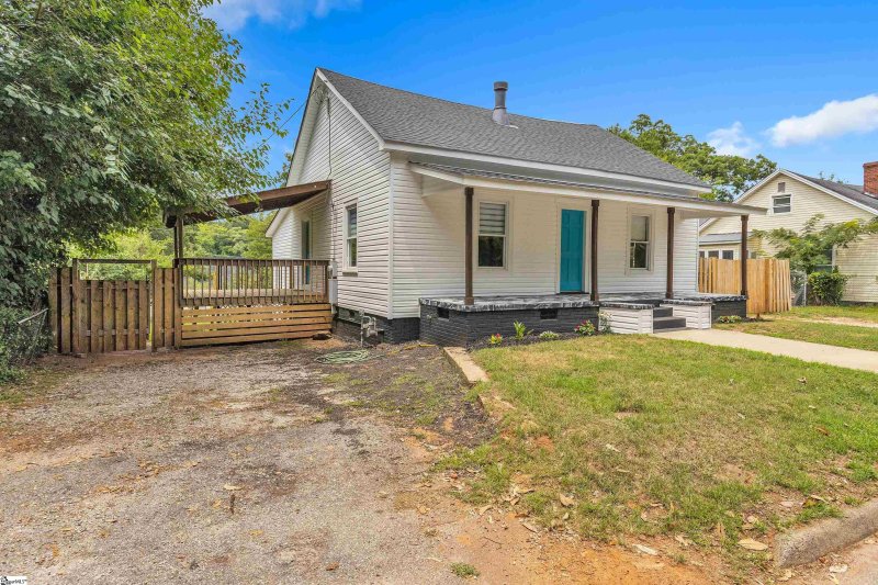 Property image 2 at 1106 Bennett Street, Greenville, SC 29611