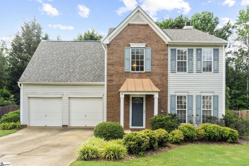 10 Stapleford Park Drive