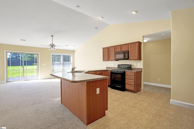 Property image 4 at 32 Crimson Glory Way, Travelers Rest, SC 29690