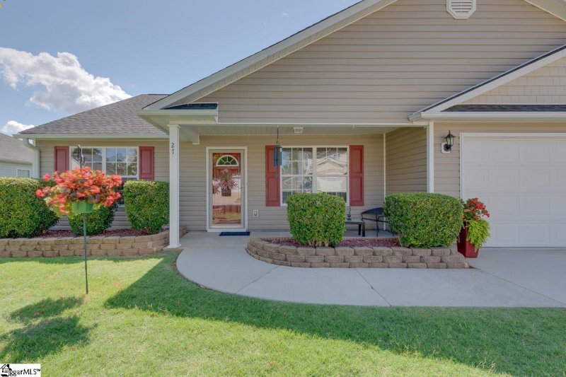 Property image 2 at 27 Parkgate Court, Simpsonville, SC 29680