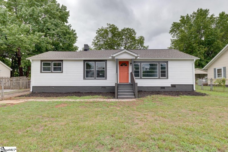 Property image 2 at 219 McDowell Street, Greenville, SC 29611