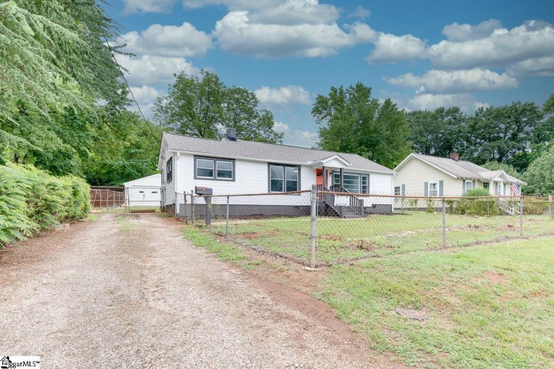 Property image 3 at 219 McDowell Street, Greenville, SC 29611