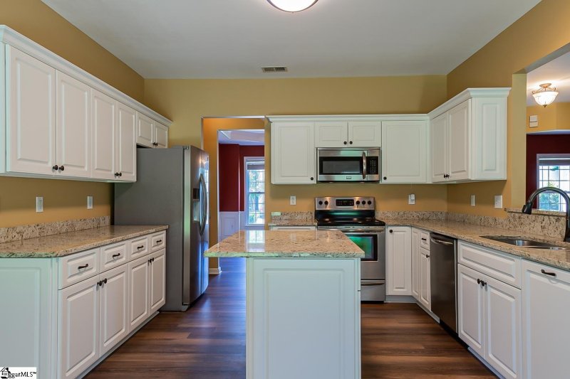 Property image 4 at 12 Bricewood Drive, Greer, SC 29650