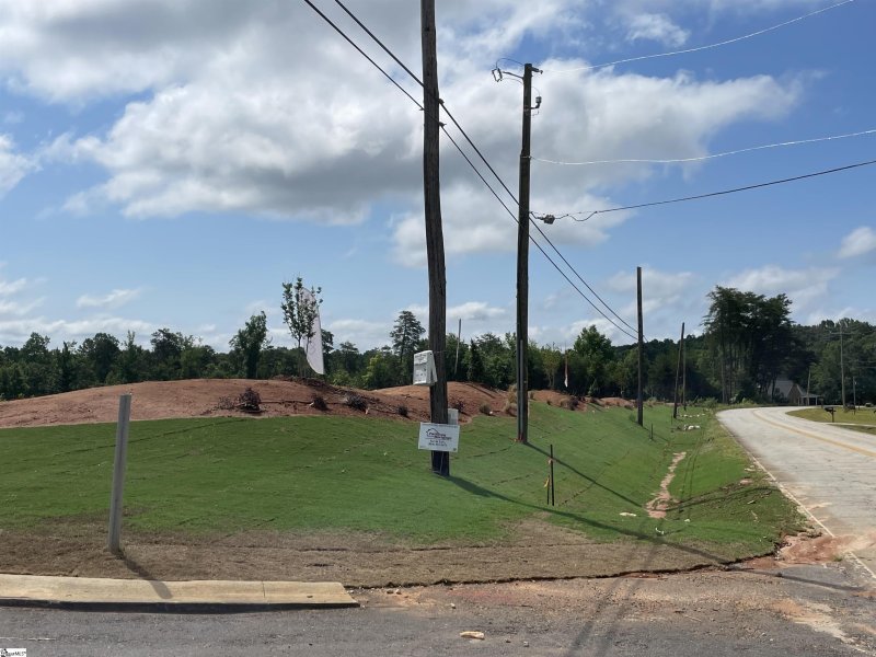 Property image 5 at 304 Blue Rock Court, Travelers Rest, SC 29690