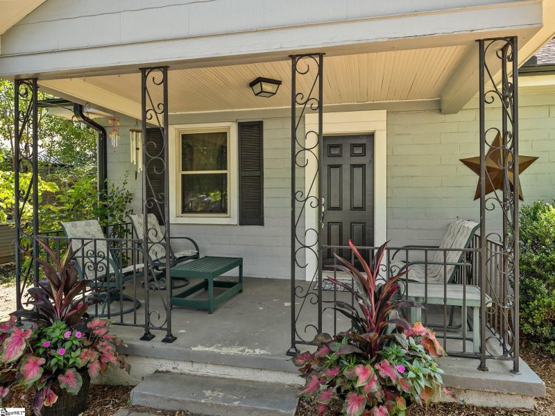 Property image 3 at 121 Bleckley Avenue, Greenville, SC 29607