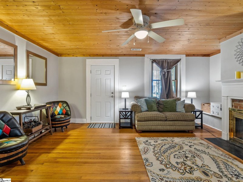 Property image 4 at 121 Bleckley Avenue, Greenville, SC 29607
