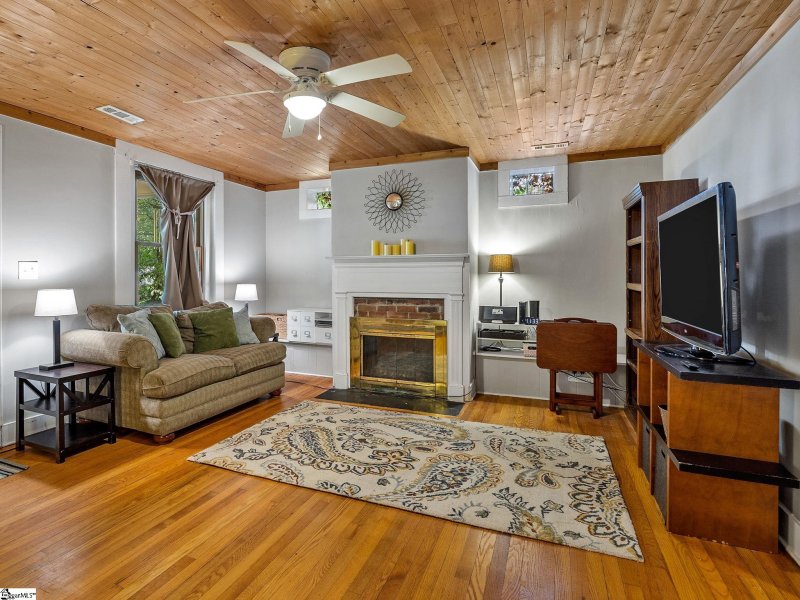 Property image 5 at 121 Bleckley Avenue, Greenville, SC 29607