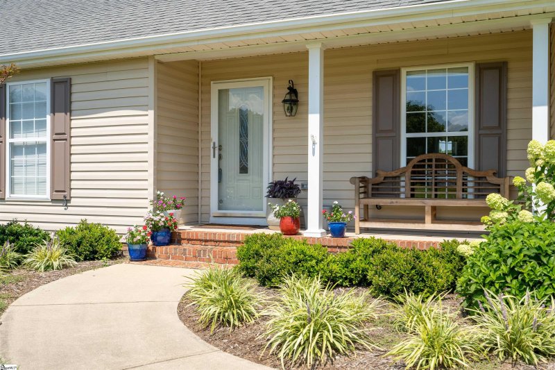 Property image 3 at 203 Bruce Meadow Road, Simpsonville, SC 29681