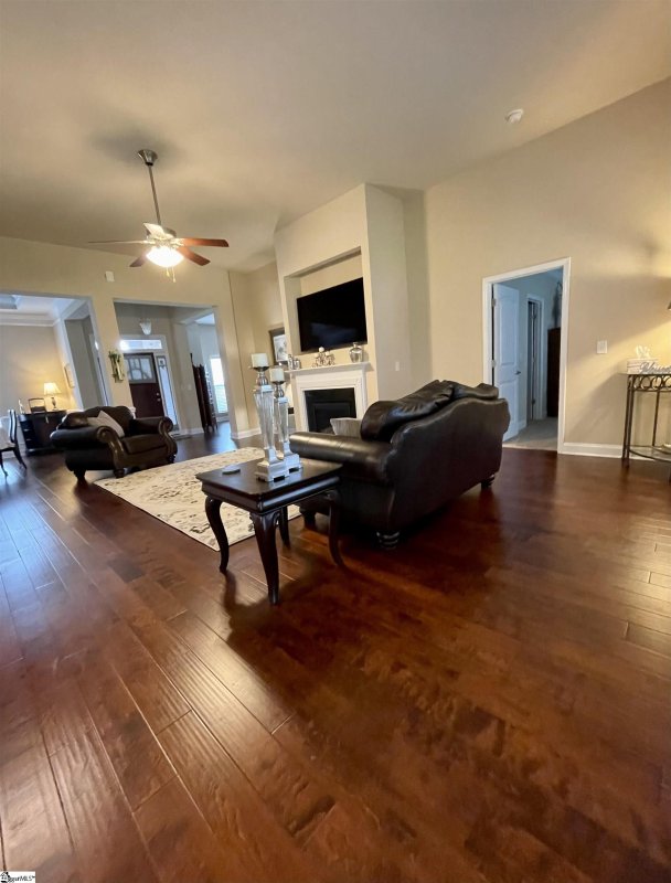 Property image 4 at 504 Autumn Wilds Court, Simpsonville, SC 29681