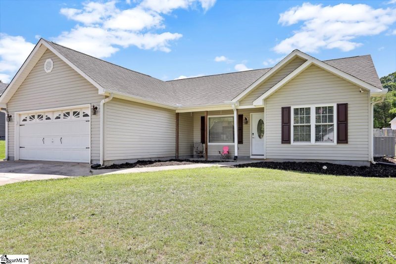 Property image 2 at 110 Teal Drive, Easley, SC 29642