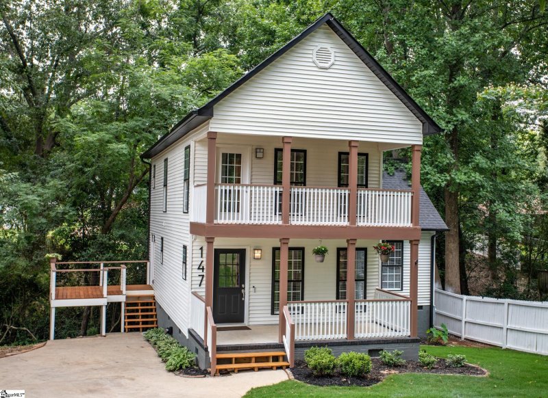 Property image 3 at 147 Blythe Drive, Greenville, SC 29605