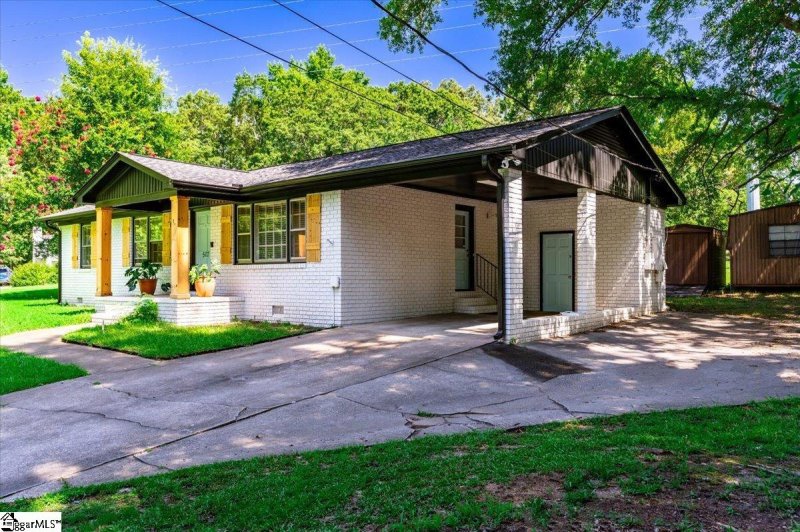 Property image 3 at 507 Creighton Drive, Taylors, SC 29687