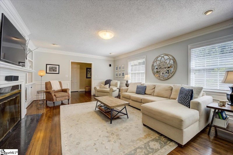 Property image 5 at 8 Hermitage Road, Greenville, SC 29615