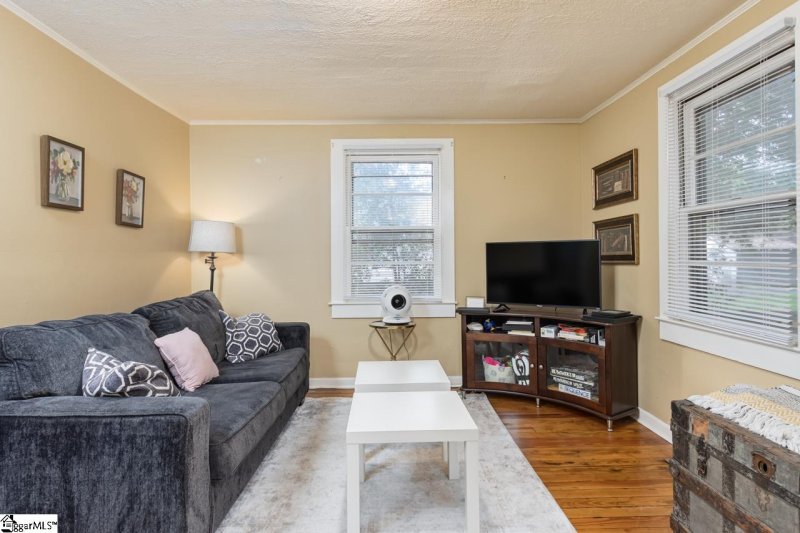 Property image 3 at 2 FROST Street, Greenville, SC 29611