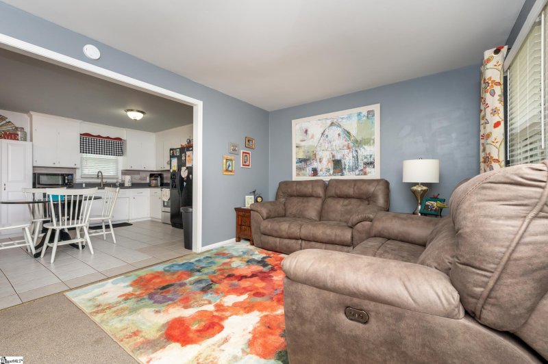 Property image 3 at 515 Lena Drive, Easley, SC 29640