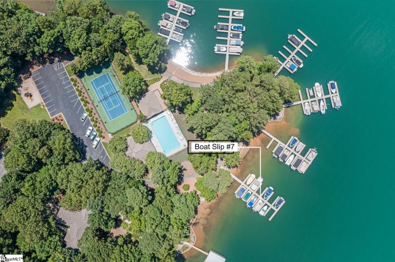 Property image 5 at 326 N Summit Drive, Seneca, SC 29672