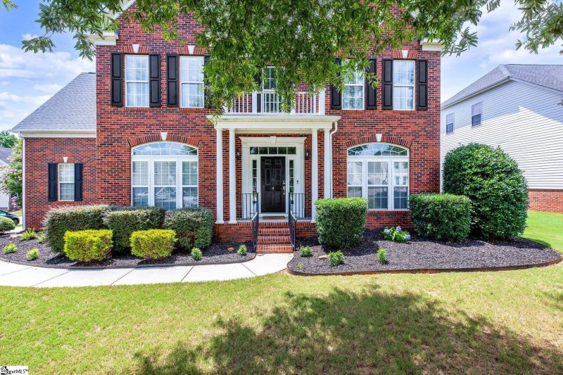 Property image 2 at 4 Wynterhall Drive, Simpsonville, SC 29681