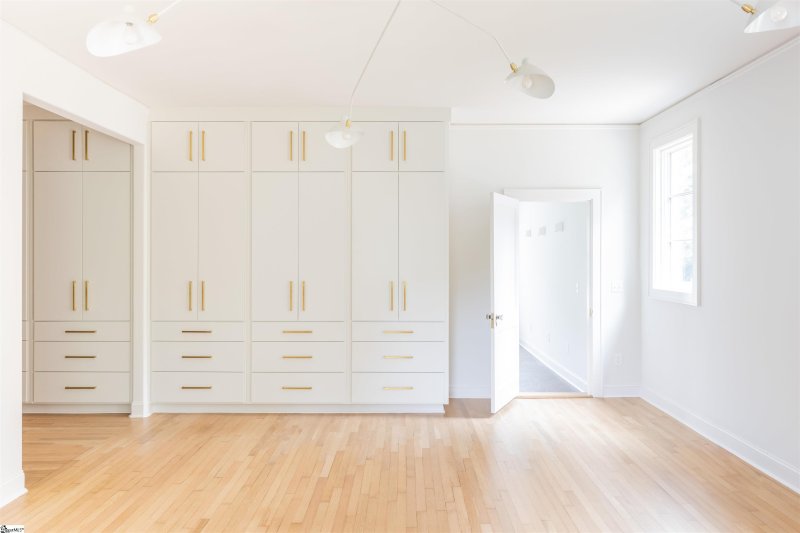 Property image 3 at 1741 N Main Street, Greenville, SC 29609