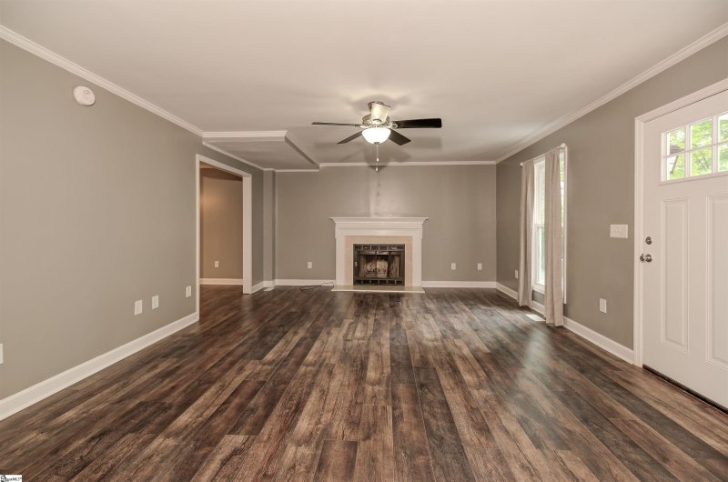 Property image 5 at 1213 Winding Way, Taylors, SC 29687